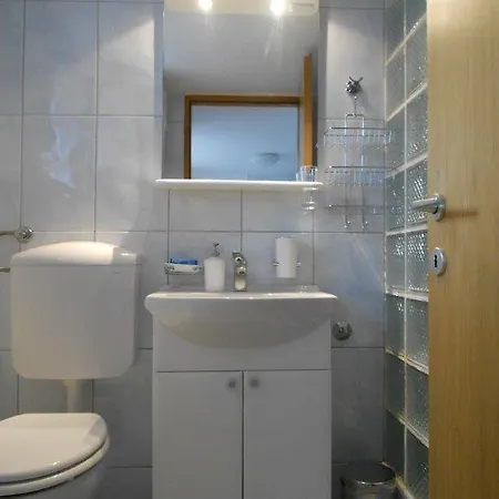 Kornelija * ルンバルダ