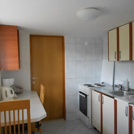 Kornelija アパート ルンバルダ