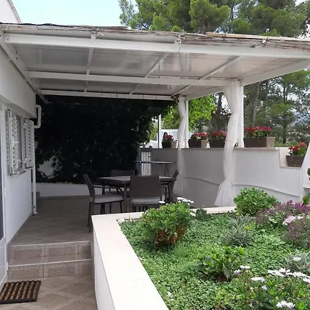 Kornelija Apartmán Lumbarda